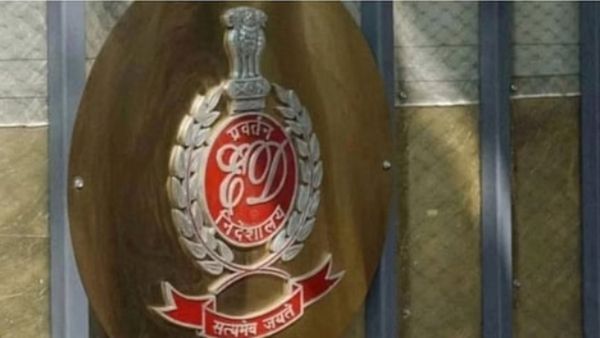 சென்னை ராஜா அண்ணாமலைபுரத்தில் தொழிலதிபரின் மகள் வீட்டில் அமலாக்க துறை திடீர் சோதனை