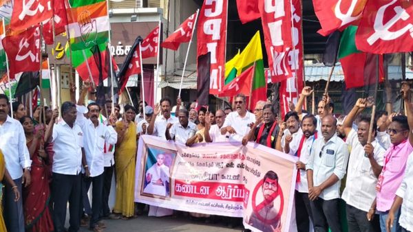 சுவாமி சகஜானந்தா பிறந்தநாள்.. ஆளுநர் ரவி வருகைக்கு எதிர்ப்பு தெரிவித்து சிதம்பரத்தில் கருப்புக்கொடி!