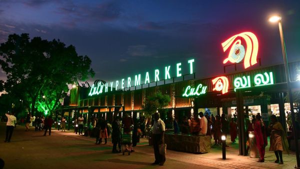 கோயம்புத்தூர் லுலு மாலில் சிறப்பு அதிரடி தள்ளுபடி விற்பனை! வெளியான சூப்பர் அறிவிப்பு