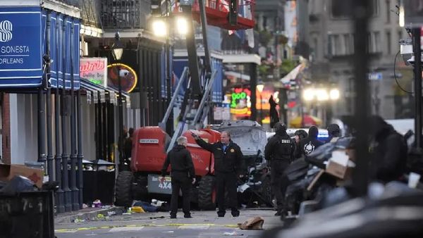 நியூ ஆர்லியன்ஸில் புத்தாண்டு கொண்டாட்டத்தில் தீவிரவாத தாக்குதல்? பலி எண்ணிக்கை 15 ஆக உயர்வு