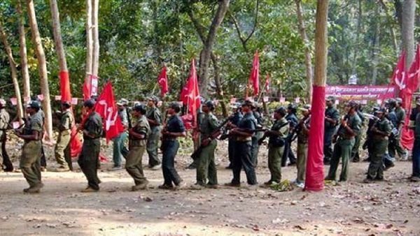 சத்தீஸ்கர் எல்லையில் பயங்கர துப்பாக்கிச் சண்டை- மூத்த கமாண்டர் உட்பட 20 மாவோயிஸ்டுகள் சுட்டுக் கொலை