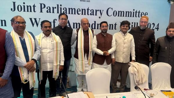 வக்பு வாரிய மசோதா- எதிர்க்கட்சிகளின் 572 திருத்தங்களையும் நிராகரித்த நாடாளுமன்ற கூட்டுக் குழு!