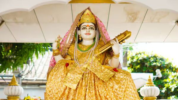 வசந்த பஞ்சமி 2025 எப்போது கொண்டாடப்படுகிறது? சரஸ்வதிக்கு பூஜை செய்ய உகந்த நேரம் எது?