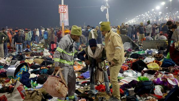 தை அமாவாசை.. அதிகாலை மொத்தமாக திரண்ட பக்தர்கள்.. மகா கும்பமேளாவில் கூட்டம் கை மீறி போனது எப்படி?