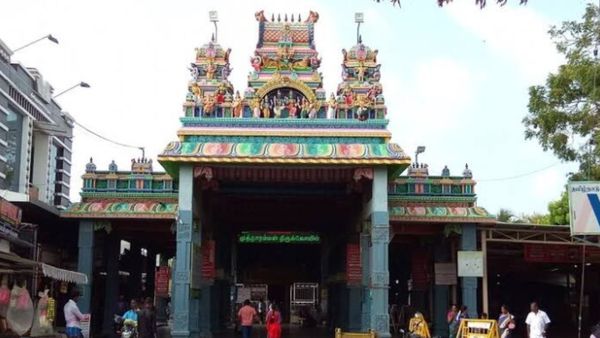 குலசை கோயிலுக்கு சொந்தமான நிலத்தை ஆக்கிரமித்தவர்களுக்கு பாடம் புகட்டிய அறநிலையத்துறை.. அதிரடி