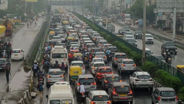 பொங்கல் லீவு முடிந்தது! சென்னைக்கு ரிட்டர்னான மக்கள்! அதிகாலை வரை பெருங்களத்தூரில் டிராபிக் ஜாம்