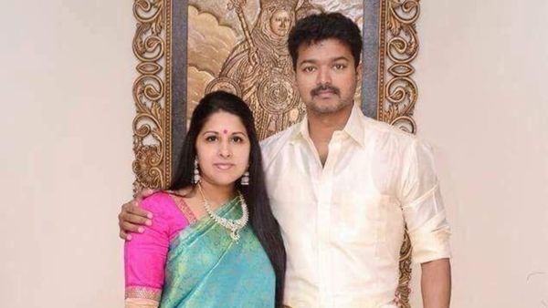 விஜய் குடும்பத்துக்குள் இதுதான் நடக்குது.. மனைவி லண்டனுக்கு போன காரணம்! விஜய்யின் சித்தப்பா ஓபன் 