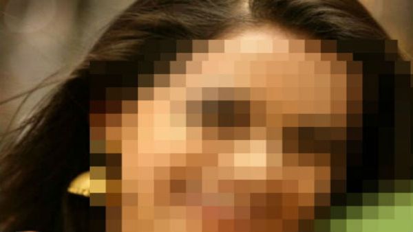 15 சவரன் தங்க நகை.. திருப்பத்தூரில் காரில் வெயிட்டிங்கில் காதலன்.. வீட்டிற்குள் திகைத்து நின்ற கணவர்