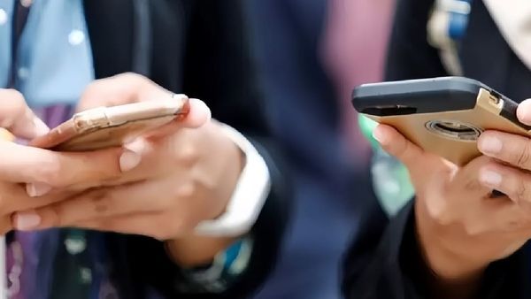 செல்போனை தூக்கித் தூர போடுங்க.. இப்போ 