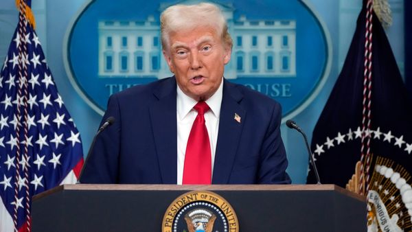 ஒரே நாளில்.. மெக்சிகோ, கனடா, சீனாவிற்கு செக் வைக்கும் டிரம்ப்.. உலக நாடுகளே அதிரப்போகும் முடிவு