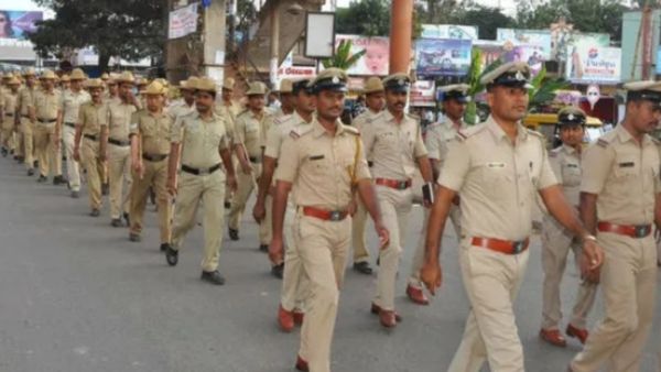 இன்ஜினியரிங்னா சும்மாவா? போலீஸ் துறையில் சம்பவம் செய்த இன்ஜினியர்கள்.. கெத்துனா இதுதான்.. செம