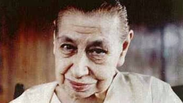 புதுச்சேரி ஸ்ரீ அன்னை தரும் நேர்மறைவாழ்வு.. மலர் போல மலர்கின்ற மனம் வேண்டும் தாயே.. மதர் பிறந்தநாள்