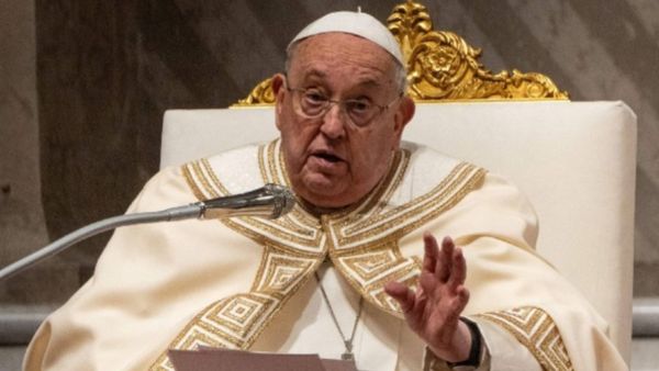 உயிருக்கு போராடும் போப் பிரான்சிஸ்.. ஏதாவது விபரீதமானால் அடுத்து என்ன ஆகும்? வாடிக்கன் சொல்வது என்ன
