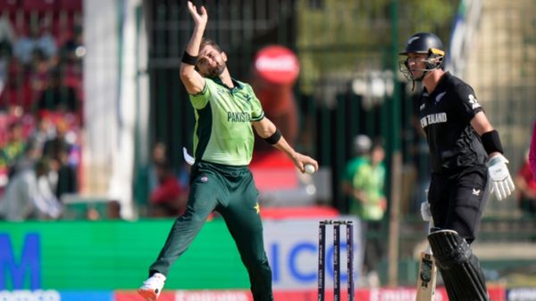 PAK vs NZ: இதுதான் உங்க கெத்தா.. காலியாக உள்ள இருக்கைகள்.. காத்து வாங்கிய கராச்சி ஸ்டேடியம்!