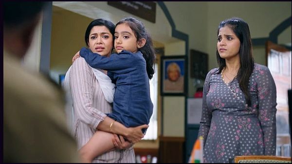 கெட்டி மேளம்: குடும்பத்தோடு கைது செய்யப்படும் துளசி.. பிரிந்து செல்லும் தியா - இன்றைய எபிசோட்