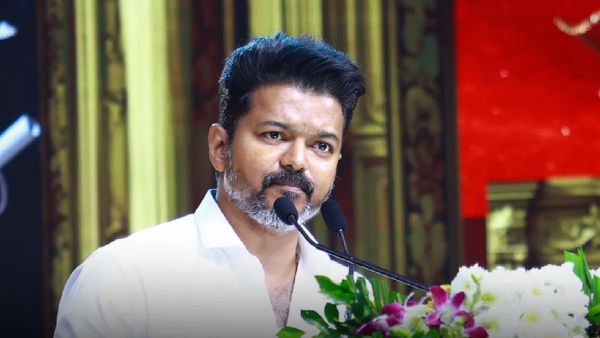 “இன்னும் எத்தனை ஆண்டுகள் தாண்டா இழிவை சுமக்க வேண்டும்?” விஜய்க்கு திருநங்கை செயல்பாட்டாளர் கண்டனம்