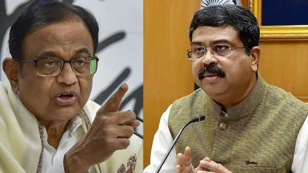 இந்தி திணிப்பு-தமிழகத்துக்கு நிதி தரமுடியாது-தர்மேந்திர பிரதான் பேச்சு ஆணவத்தின் உச்சம்:ப.சிதம்பரம்