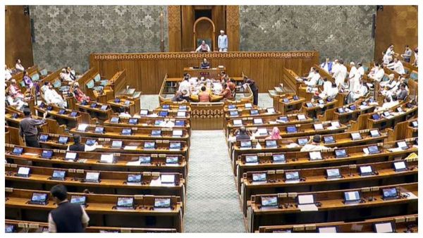 முஸ்லிம்களுக்கு 4% இட ஒதுக்கீடா? நாடாளுமன்றத்தில் அமளி!.இரு அவைகளும் அடுத்தடுத்து ஒத்திவைப்பு