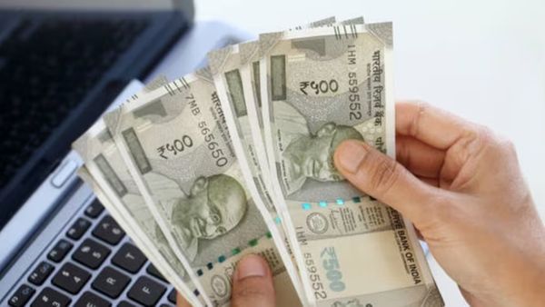 ஏப்ரல் மாதம் முதல் மத்திய அரசு ஊழியர்களின் சம்பளம் எவ்வளவு அதிகரிக்கும்? டிஏ உயர்வால் என்ன நடக்கும்?