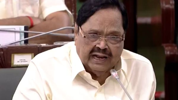 எந்தக் கொம்பனாலும் மேகதாதுவில் அணை கட்ட முடியாது.. ஆவேசமாக வெடித்த அமைச்சர் துரைமுருகன்!