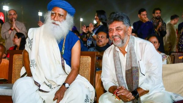 ஈஷாவுக்கு எப்படி போகலாம்? டிகே சிவகுமாருக்கு சொந்த கட்சியிலேயே எதிர்ப்பு! ஒரே வரியில் சுளீர் பதில்