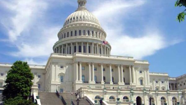 அமெரிக்க வெள்ளை மாளிகையில் பரபரப்பு! ஆயுதத்துடன் சுற்றிய நபர் மீது சீக்ரெட் சர்வீஸ் துப்பாக்கிச்சூடு