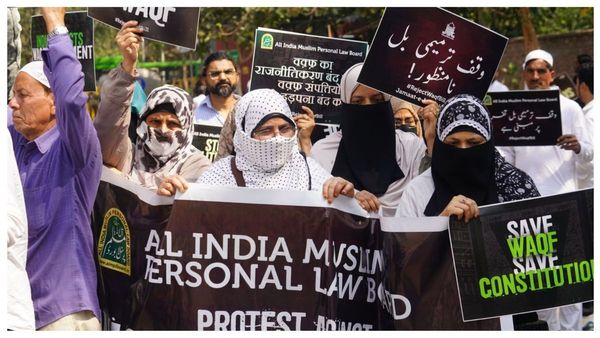 வக்பு வாரிய சட்ட திருத்தத்துக்கு எதிரான போராட்டம் விஸ்வரூபம்-முஸ்லிம் தனிநபர் சட்ட வாரியம் அறிவிப்பு