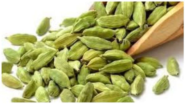 தினந்தோறும் ஏலக்காய் எத்தனை சாப்பிடலாம்? சருமம், நரம்பு பலம் பெற ஏலக்காய் டீ.. கேன்சர் அண்டாது