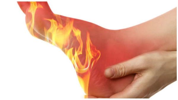 பாதத்தில் எரிச்சல்.. இந்த அறிகுறிகள் இருக்கா? பாத எரிச்சலுக்கு எளிய தீர்வுகள்.. மீன் எண்ணெய் போதுமே