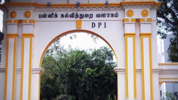 தமிழ்நாட்டில் தனியார் பள்ளிக் கட்டணம் உயருகிறது?  எத்தனை பள்ளிகள் விண்ணப்பம் தெரியுமா?