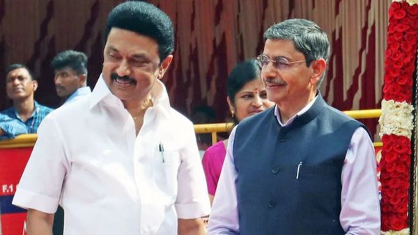 தமிழக அரசுடன் மோதல் இல்லை.. துணைவேந்தர்கள் மாநாடு பற்றி ஆளுநர் மாளிகை பரபர விளக்கம்!