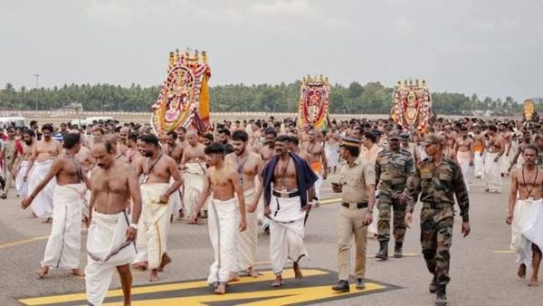 ஒவ்வொரு வருஷமும், கோவில் ஊர்வலத்தால் சில மணி நேரம் மூடப்படும் திருவனந்தபுரம் ஏர்போர்ட்! ஏன் தெரியுமா
