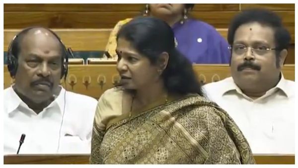 அதிகாலை 2 மணிக்குதான் மணிப்பூர் பற்றி விவாதிப்பீர்களா? லோக்சபாவில் லெப்ட்-ரைட் வாங்கிய கனிமொழி!