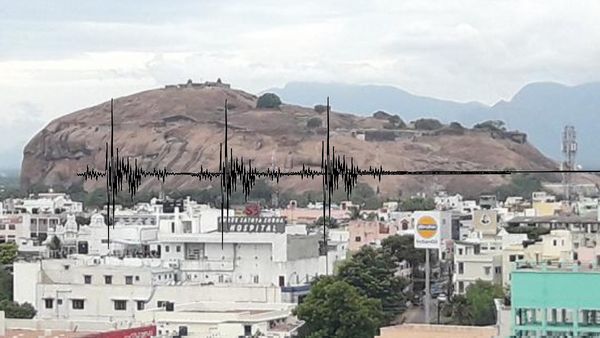 நெஞ்சு வலியே வந்துரும் போல.. எங்கள் காதுகள் பாவமில்லையா? திண்டுக்கல்லை நடுங்க வைக்கும் வெடிச் சத்தம்