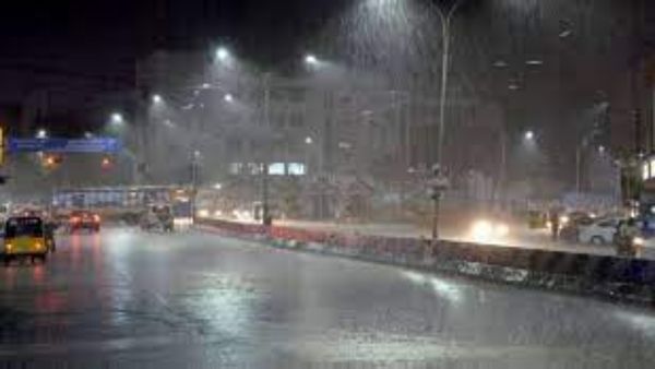 அடுத்த 3 மணி நேரம்.. இந்த 5 மாவட்டங்களில் கொட்ட போகுது மழை.. இரவு குளுகுளுனு இருக்கும் போங்க!