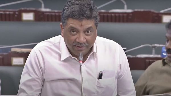 தமிழ்நாட்டில் வீடுகளுக்கு 100 Mbps வேகத்தில் மாதம் ரூ.200 கட்டணத்தில் இணைய சேவை.. பிடிஆர் அறிவிப்பு