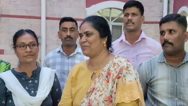 பொள்ளாச்சி பாலியல் வழக்கு: பேசவே பயந்த பெண்களிடம் வாக்குமூலம் பெற்ற சிபிஐ இன்ஸ்பெக்டர் பச்சையம்மாள்