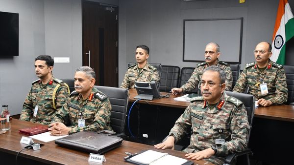 ராணுவத்துக்கு முழு பவர்.. பாகிஸ்தான் ஒரு அடி எடுத்து வச்சாலும் பதிலடி கொடுங்க.. தலைமை தளபதி உத்தரவு!