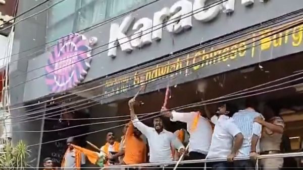 வார்டன்னாலே அடிப்போம்.. ’கராச்சி’னு பேர் வச்சது தப்பா? இந்தியரின் பேக்கரியை சூறையாடிய கும்பல்!