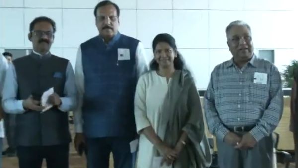 மோடியின் ராஜதந்திரம்.. சிரித்த முகத்துடன் கனிமொழி! ரஷ்யாவுக்கு பறக்கும் எம்பிகள்! இனி தான் கச்சேரியே