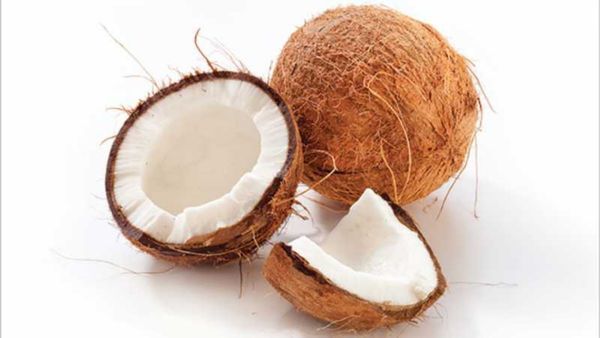 அர்ச்சனை தட்டு மாறி கோயிலில் வந்தால் என்னாகும்? தேங்காய் உடைக்கும் பலன்கள்.. இது அபசகுணமா? நன்மையா?