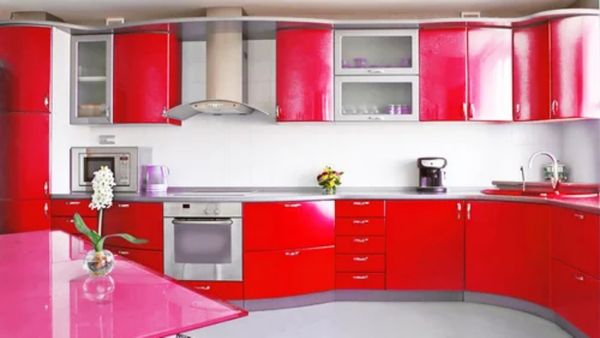 சமையலறையில் இதை உடனே தூக்கி எறியுங்க.. வீட்டில் பணக்கஷ்டம் வந்துடுமாம்.. அடுப்பு மேடை இப்படி இருக்கா