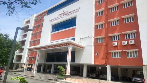 இடைநிலை ஆசிரியர் வேலை.. தேர்வு எழுதிய ஆசிரியர்கள் மிஸ் பண்ணவே கூடாத வாய்ப்பு.. முக்கிய அறிவிப்பு