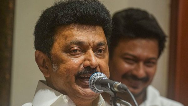 அதிகாரம் கைக்கு வந்த பிறகு முதல் அதிரடி.. துணைவேந்தர் தேடுதல் குழு அமைத்தது தமிழக அரசு!