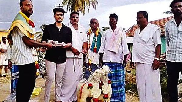 ஆட்டின் விலை ரூ.1.60 லட்சமா? செம்மறி ஆட்டையே வியந்து பார்த்த மக்கள்.. உல்லாஸுக்கு ஹேப்பி.. ஸ்பெஷல்