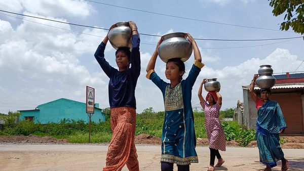 டேய் கலையலங்காரம்.. எல்லாத்தையும் மாத்துங்கடா.. ஏசி ரிமோட் எங்க தேடுங்கடா! மாயமான தென்மேற்கு பருவமழை