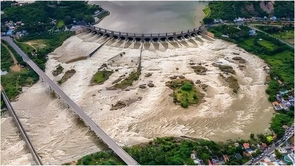 வேகமாக உயரும் மேட்டூர் அணையின் நீர்மட்டம்! காவிரி கரையோர மக்களே உஷார்!