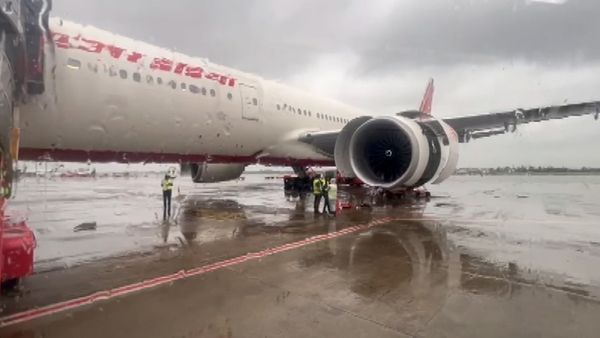 கத்தாருக்கு எந்த விமானமும் இல்லை.. தோஹாவில் திருப்பி அனுப்பப்பட்ட விமானம்.. ஏர் இந்தியா அறிக்கை