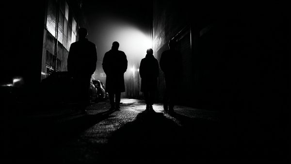 இரவோடு இரவாக இறங்கிய மொசாட் டீம்.! சரியாக 6 மணிநேரம் 59 நிமிடம்.. காலையில் மொத்த ஈரானும் அலறிடுச்சு