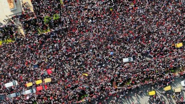 சோகத்தில் மூழ்கிய பெங்களூர்.. ஆர்சிபி வெற்றிக் கொண்டாட்டத்தில் நடந்த பெரும் துயரம்! யார் பொறுப்பு?